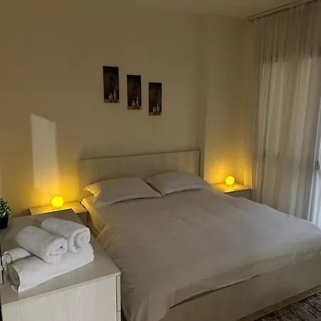 Home2 Lägenhet Tirana